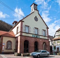 Rathaus (Mairie) von Oberbronn, erbaut 1846